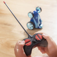 Ferngesteuertes RC Stunt Auto - Waagemann