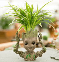 Kopie von Baby Groot Pflanztöpchen & Stiftehalter (handbemalt) 2 - Waagemann