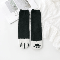 Kuschelige Socken im Katzenpfoten Design - Waagemann