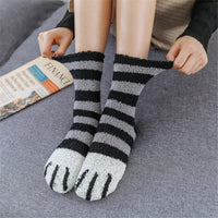 Kuschelige Socken im Katzenpfoten Design - Waagemann