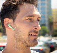 NOVAPODS – Farbige Bluetooth Kopfhörer mit Aufladebox - Waagemann