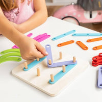 Pädagogisches Holzspiel für Buchstaben, Zahlen & Formen - Waagemann