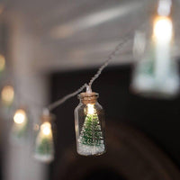 Zauberhafte Miniatur Tannenbaum & Schneekügelchen LED Lichterkette - Waagemann