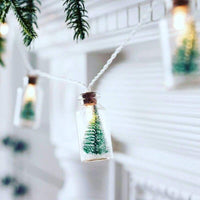 Zauberhafte Miniatur Tannenbaum & Schneekügelchen LED Lichterkette - Waagemann